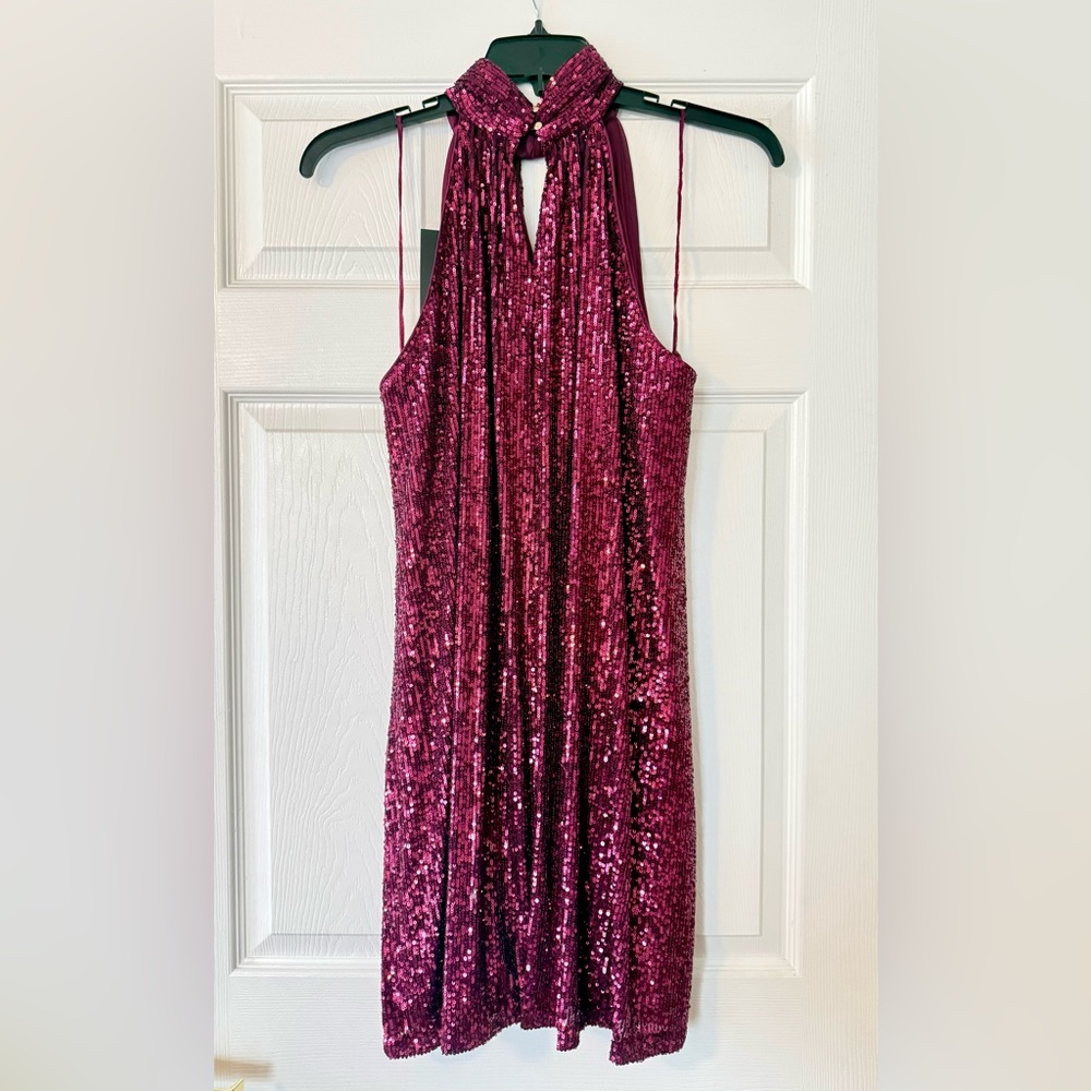 The Limited. NWT. Purple sequin formal gown. Size large. P2P 16. Length: 34 inch - Picture 3 of 4